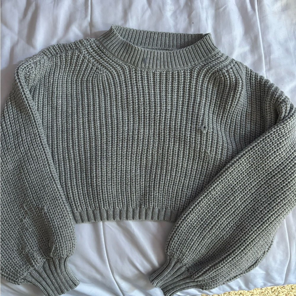 Grey knitted cropped top
